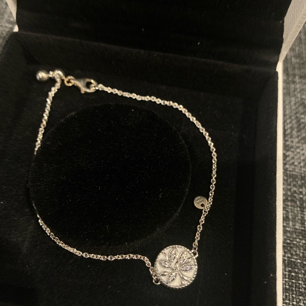 Pandora tree is life bracelet